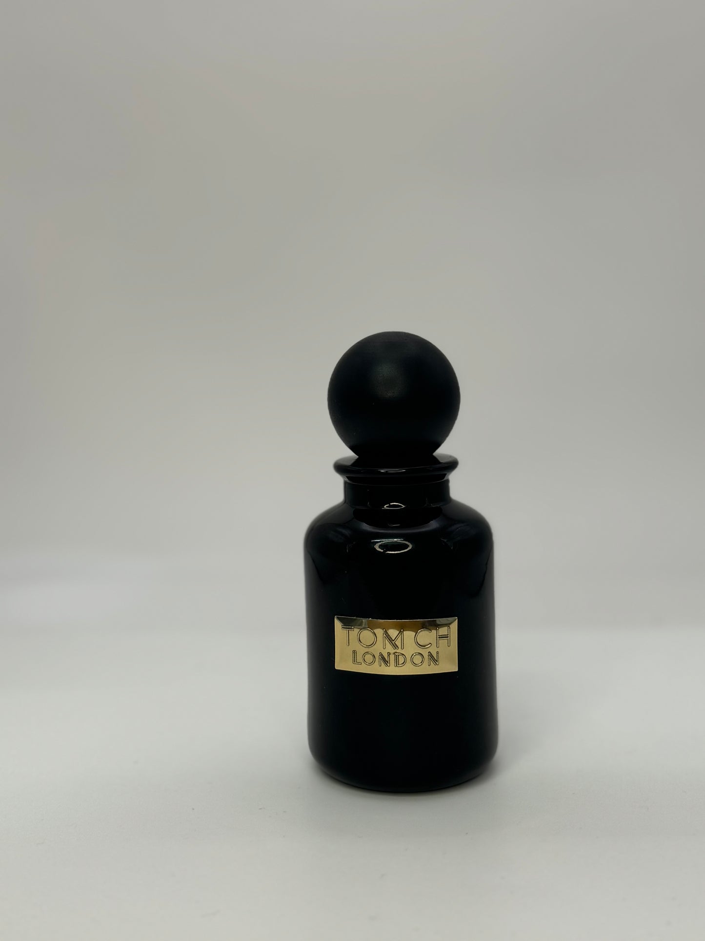 Perfume with ball cap